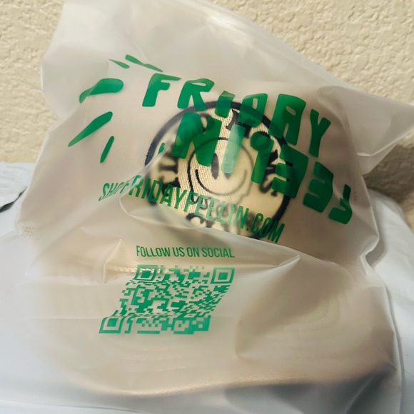 NWT Anthropologie Friday Feelin Tired Moms Club Trucker Hat - Picture 6 of 8